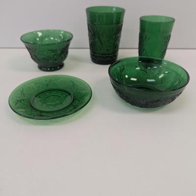 Anchor 30 Pieces Of Hocking Forest Green Sandwich Set #31