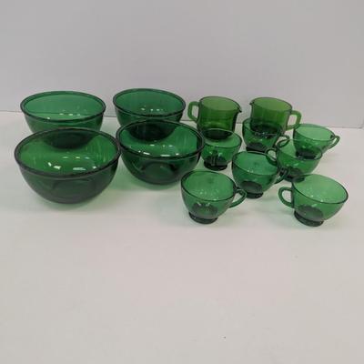 Forest Green Bowls Cups & Creamers #32