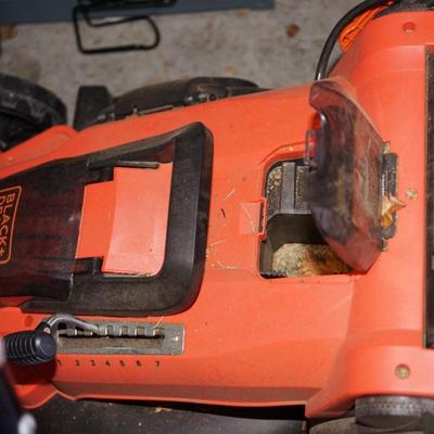 BLACK AND DECKER ELECTRIC LAWN MOWER