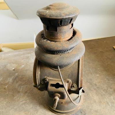 LOT 534: Vintage Rayo Driving Lamp.