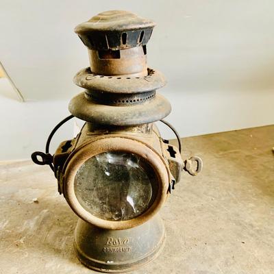LOT 534: Vintage Rayo Driving Lamp.