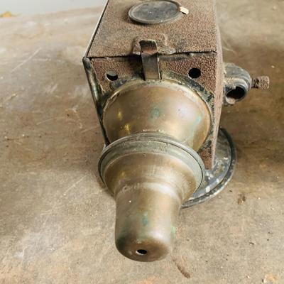 LOT 535: Set of 2 Antique Carriage/Early Automobile Driving Lights