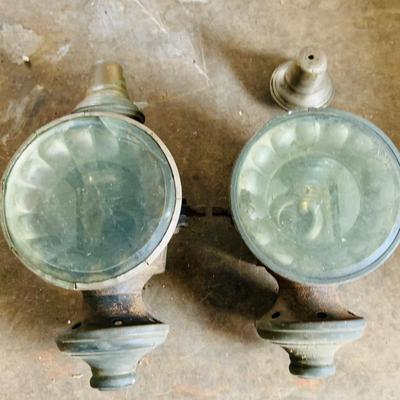 LOT 535: Set of 2 Antique Carriage/Early Automobile Driving Lights
