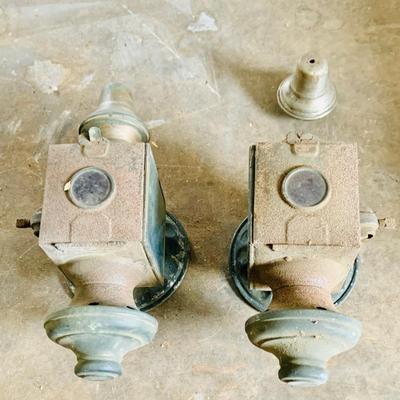 LOT 535: Set of 2 Antique Carriage/Early Automobile Driving Lights