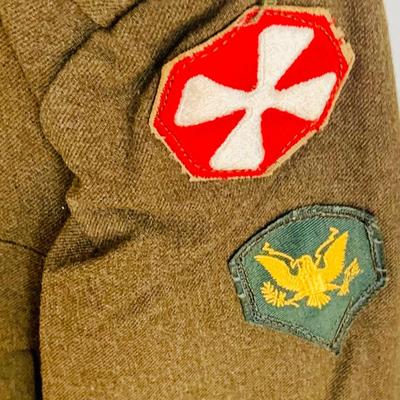 LOT 538: Korean War Era US Army Military Jackers and Pants and More