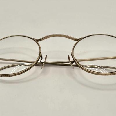 LOT 545: Antique Rimless Eyeglasses, Pince-Nez, & Cases
