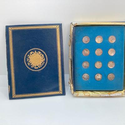 LOT 558: The Franklin Mint Treasury of Zodiac Medals - Sterling Silver Mini Coin Proof Set
