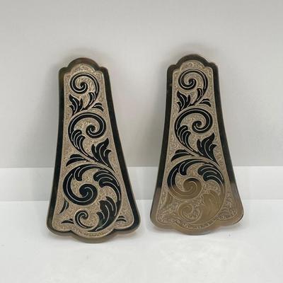LOT 561: Vintage Decorative Bolero Ties, Accessories and More