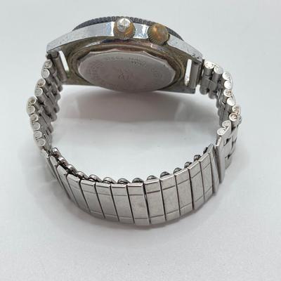 LOT 566: Kingshark Dive Watch and Breitling Style Watch