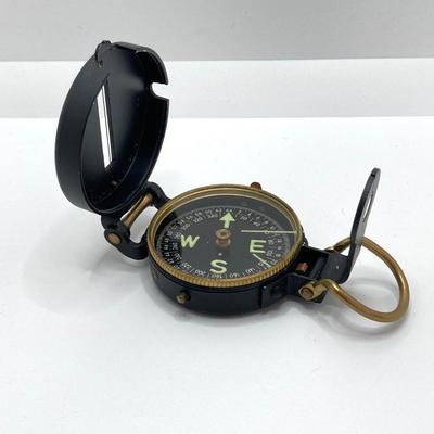 LOT 568: Vintage Collection - Engineer's Compass in Original Box, Pocketscope and Portable Made in USA Metal Fahrenheit Thermometer