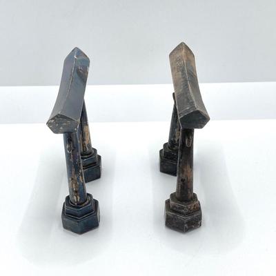 LOT 576: Vintage 970 Silver Japanese Torii Gates Salt and Pepper Shakers