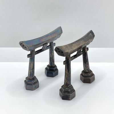 LOT 576: Vintage 970 Silver Japanese Torii Gates Salt and Pepper Shakers