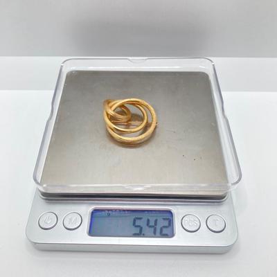 LOT 578: Gold Two Tone Brushed and Shiny Brooch / Pin - 14KT, TW 5.42g