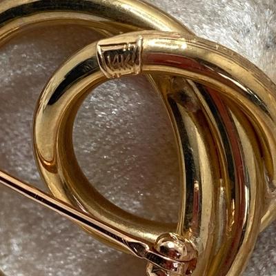 LOT 578: Gold Two Tone Brushed and Shiny Brooch / Pin - 14KT, TW 5.42g