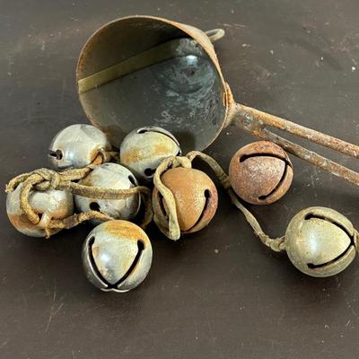LOT 585: Vtg. Authentic Bull Horn Cigar Rest/Ashtray & Powder Horn, Rustic Iron Horse Paddle Stirrup/Footrest, Cow Bell, Bells &...