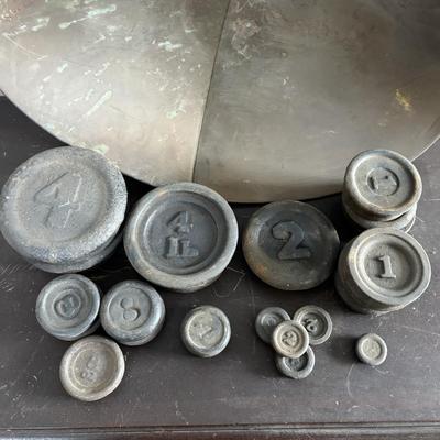 LOT 287: Vintage Scale Weights & Tray