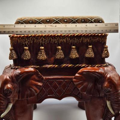 LOT 599: Toscano Maharajah Elephants Upholstered & Leopard Tapestry