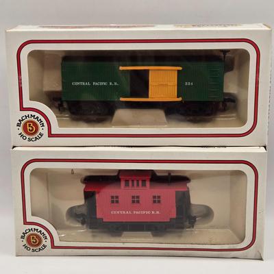 LOT 606: Bachman HO Scale Electric Train Set in Original, Unopened Boxes