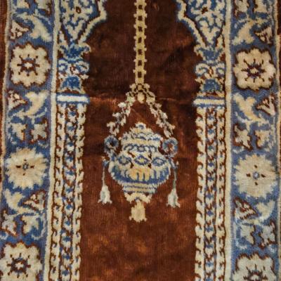 LOT 607: Antique Spanish Dancing Music Velour Colosseum Towers Wall Art Tapestry & Prayer Rug/Wall Art Tapestry