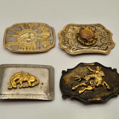 LOT 614: Vintage Metal Belt Buckles