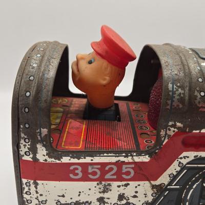 LOT 622: Vintage Tin Litho Silver Mountain Toy Train