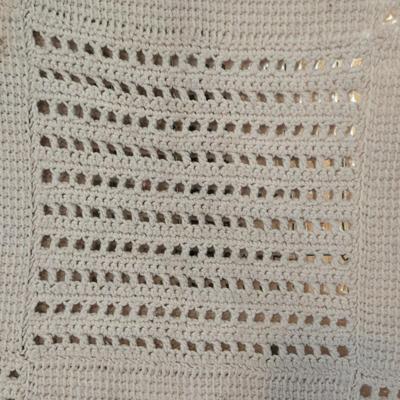 LOT 627: Spring Flower Blanket, Appears to be Handmade