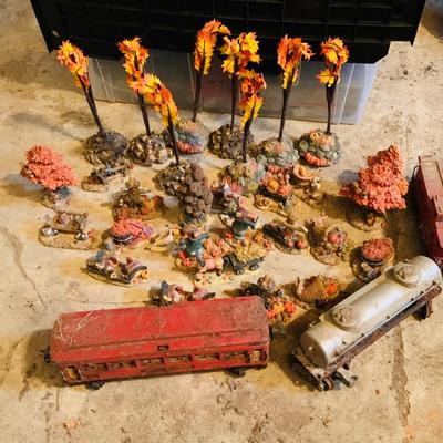 LOT 635: Bin of Vintage O Scale Miniature Trains and Fall Accessories