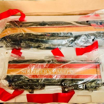 LOT637: K-Line Die Cast Southern Pacific Steam Engine and Tinder