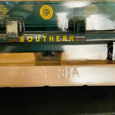 LOT 638: Set of Two (2) K -Line Operating Freight Cars - K724-2011 Operating Coal Dump Car and K 723 x1591 Operating Log Dump Car