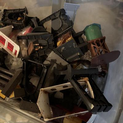 LOT 648: As Found Tote Full of Train Buildings/Accessories