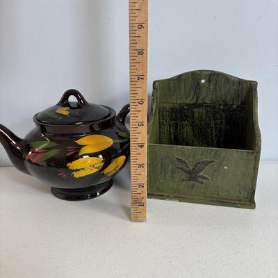 LOT 656: Vintage Amber Glass Jeannette Dish, Royal Canadian Art Pottery Tea Pot, Wooden Mortar & Pestel, Portugal. Olive Green Eagle...