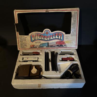 LOT 651: Bachman High Baller N Scale Train Set, K Line Watchman Shanty O/O-27 Scale & Bachman Hill Baller Super Racing Cars