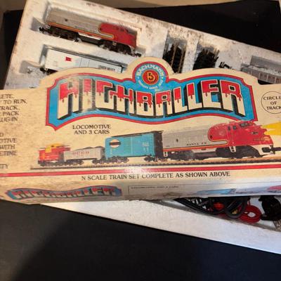 LOT 651: Bachman High Baller N Scale Train Set, K Line Watchman Shanty O/O-27 Scale & Bachman Hill Baller Super Racing Cars