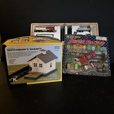 LOT 651: Bachman High Baller N Scale Train Set, K Line Watchman Shanty O/O-27 Scale & Bachman Hill Baller Super Racing Cars