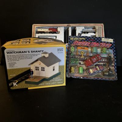 LOT 651: Bachman High Baller N Scale Train Set, K Line Watchman Shanty O/O-27 Scale & Bachman Hill Baller Super Racing Cars