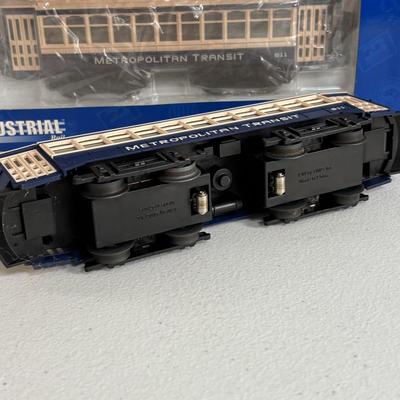 LOT 657: Industrial Rail 027 Scale Metropolitan Trolleys #14002