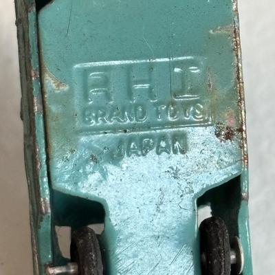 LOT 658: Train Accessories & Toy Cars: Lesney (Made in England), AHI, Tootsie, Varney, Aristo-Craft (Made in Germany), Faller 570...