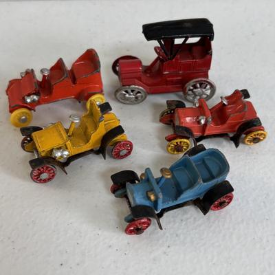 LOT 658: Train Accessories & Toy Cars: Lesney (Made in England), AHI, Tootsie, Varney, Aristo-Craft (Made in Germany), Faller 570...
