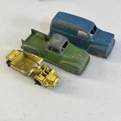 LOT 658: Train Accessories & Toy Cars: Lesney (Made in England), AHI, Tootsie, Varney, Aristo-Craft (Made in Germany), Faller 570...