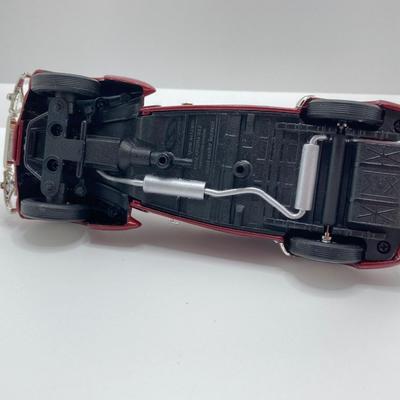 LOT 660: Vintage Automobile Collection - Die Cast Toy Cars (Chevrolet / Cord), Apco Japan Trivets and Randolph Chevrolet Ashtray