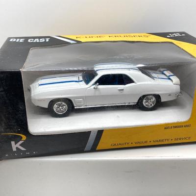 LOT 667: Eight K-Line Kruiser Die Cast Cars 1:43 Scale in Original Boxes