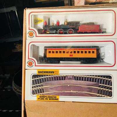 LOT 669: Bachman The Old Times HO Scale Electric Train Set with Locomotive, Cars, Track and More