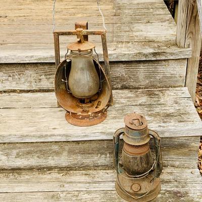LOT673: Vintage/ Antique Oil Lanterns - Dietz Acme Inspector Lamp and Blue Lantern