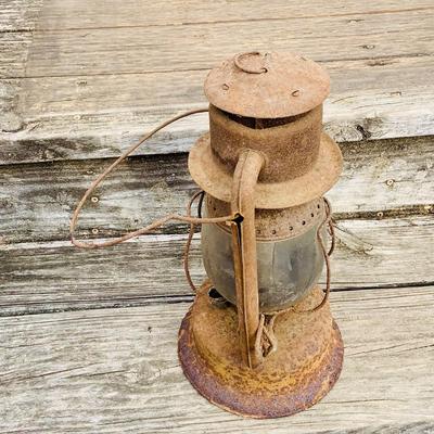 LOT674: Vintage/Antique Rail Road Lanters