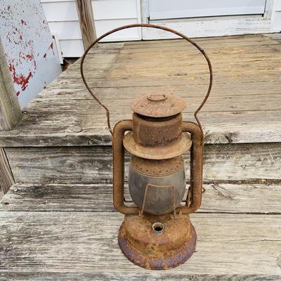 LOT674: Vintage/Antique Rail Road Lanters
