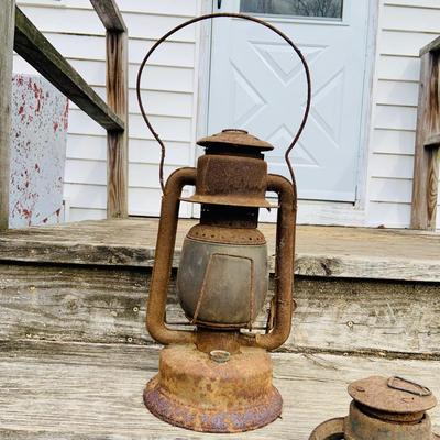 LOT674: Vintage/Antique Rail Road Lanters