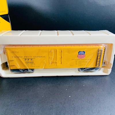 LOT 678: Set of (4) K-Line "Wood-Sided" O/0-27 Scale Union Pacific Freight Cars 200460, 200477, 200430, 200440