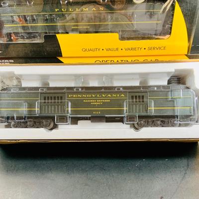 LOT 684: Kline Pennsylvania Passenger Cars K4880-0017 PRR Emerald Lodge Pullman, K4880-0018 PRR REA Baggage CAr # 9328 and Operating Car...