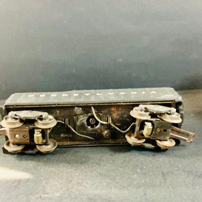 LOT 688: Lionel Post War 0/24 Scale Locomotive and Tinder - Pennsylvania RR Engine # 2048