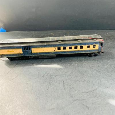 LOT 689: Set of Six (6) Vintage Blue Comet HO Passenger Cars